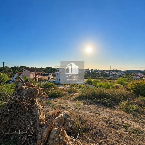 Terreno para Venda em Charneca de Caparica e Sobreda Foto 5
