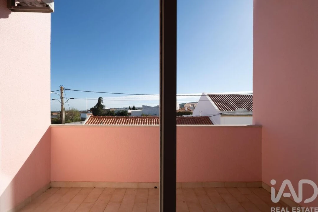 Apartamento T2 para Venda em Quinta do Anjo Foto 15