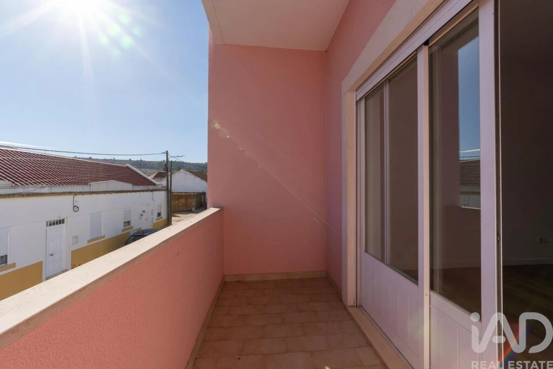 Apartamento T2 para Venda em Quinta do Anjo Foto 17