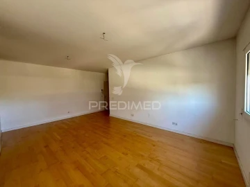 Apartamento T2 para Venda em Sacavém e Prior Velho