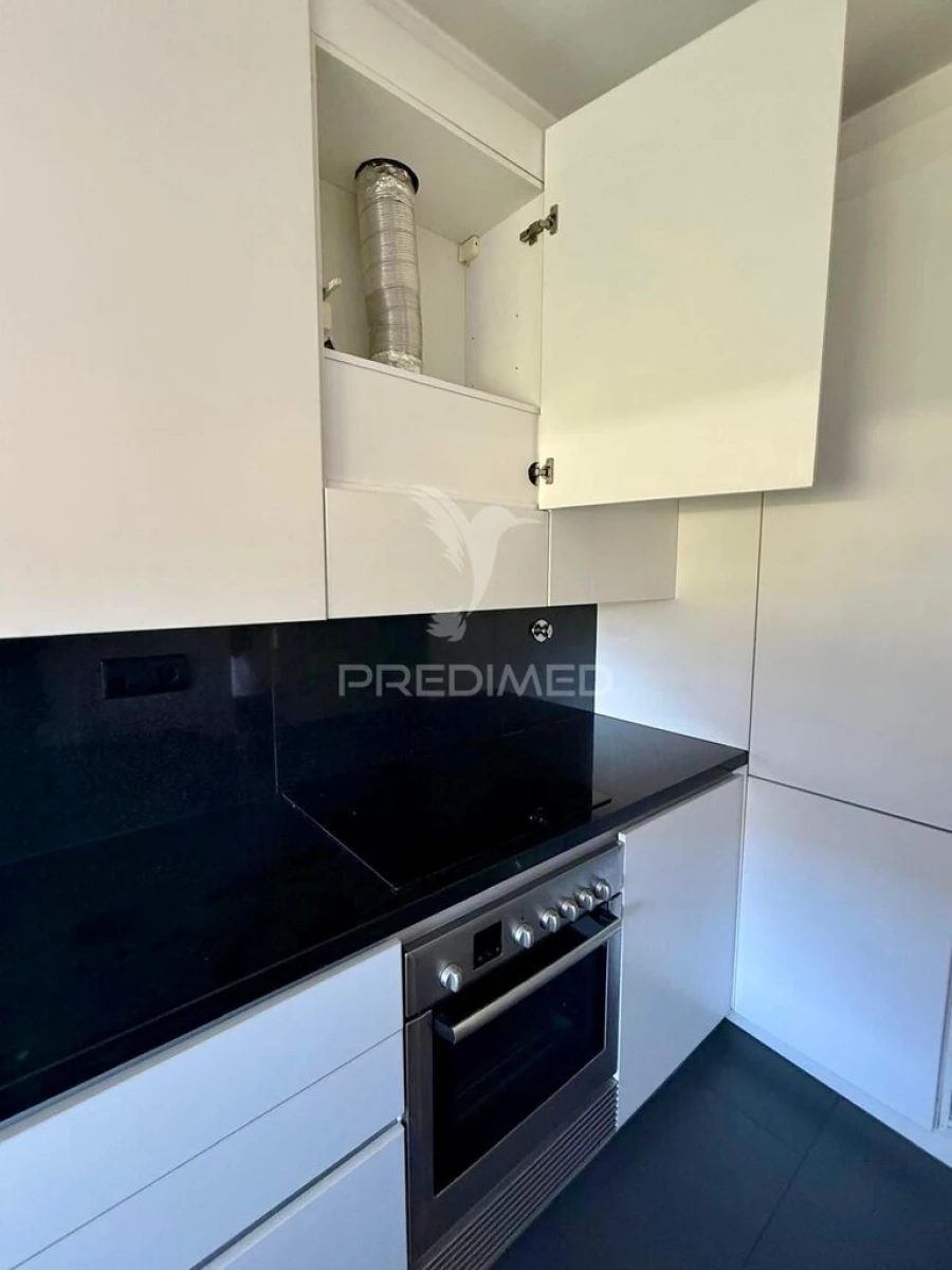 Apartamento T2 para Venda em Sacavém e Prior Velho Foto 11