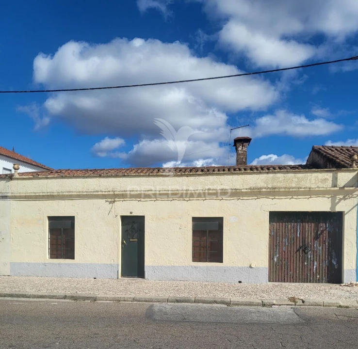 Moradia T2 para Venda em Redondo Foto 3