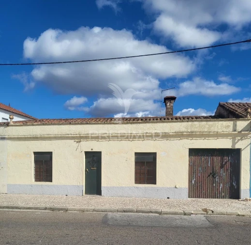 Moradia T2 para Venda em Redondo Foto 3