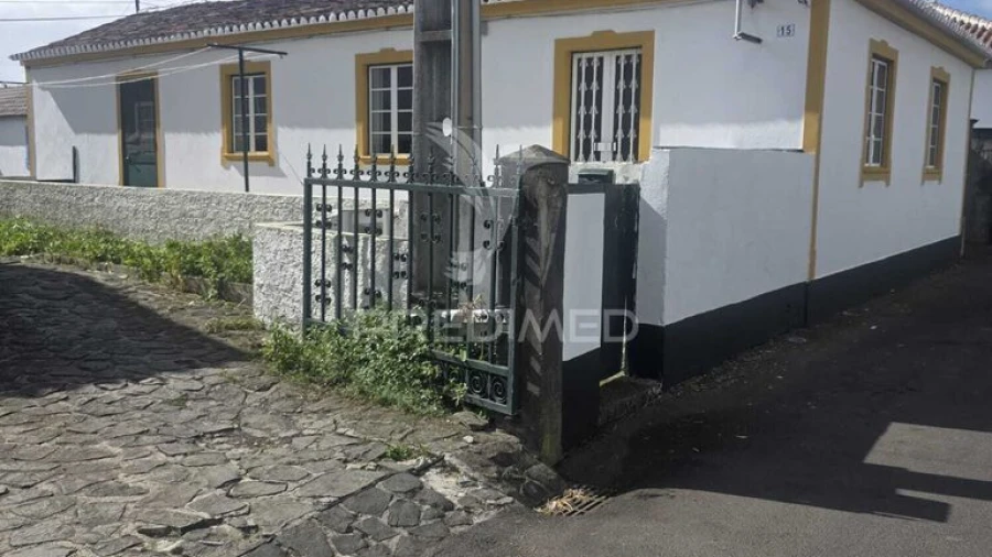 Moradia T3 para Venda em Terra Chã
