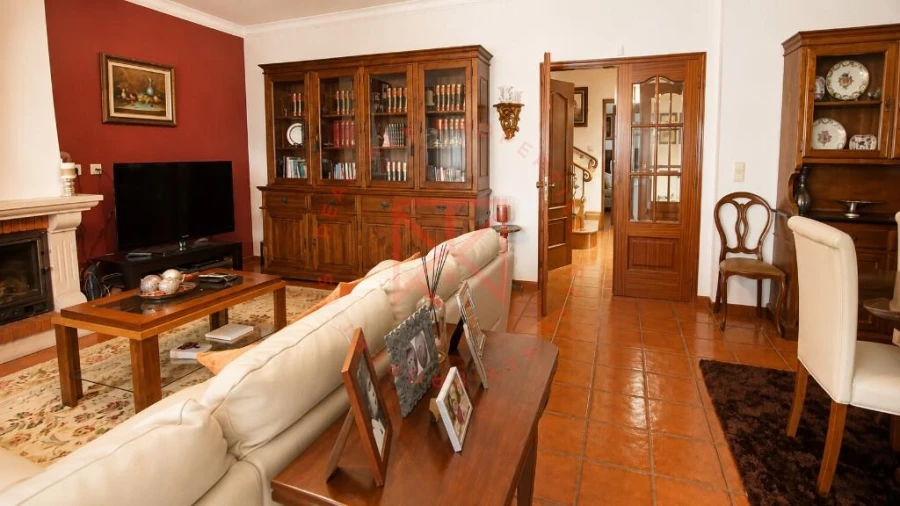 Moradia T3 para Venda em Pena, Quintã e Vila Cova Foto 8