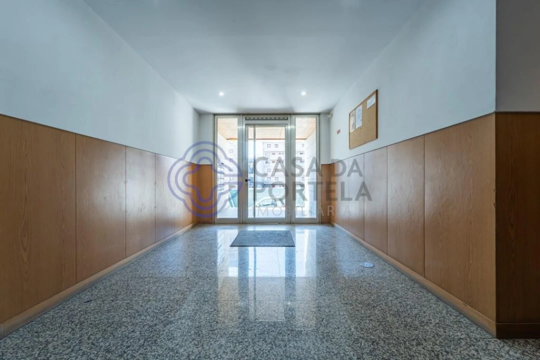 Apartamento T2 para Venda em Ramalde Foto 3