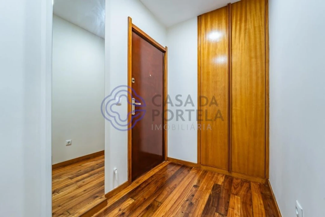 Apartamento T2 para Venda em Ramalde Foto 4