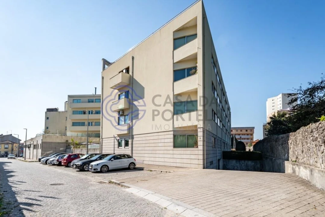 Apartamento T2 para Venda em Ramalde Foto 2