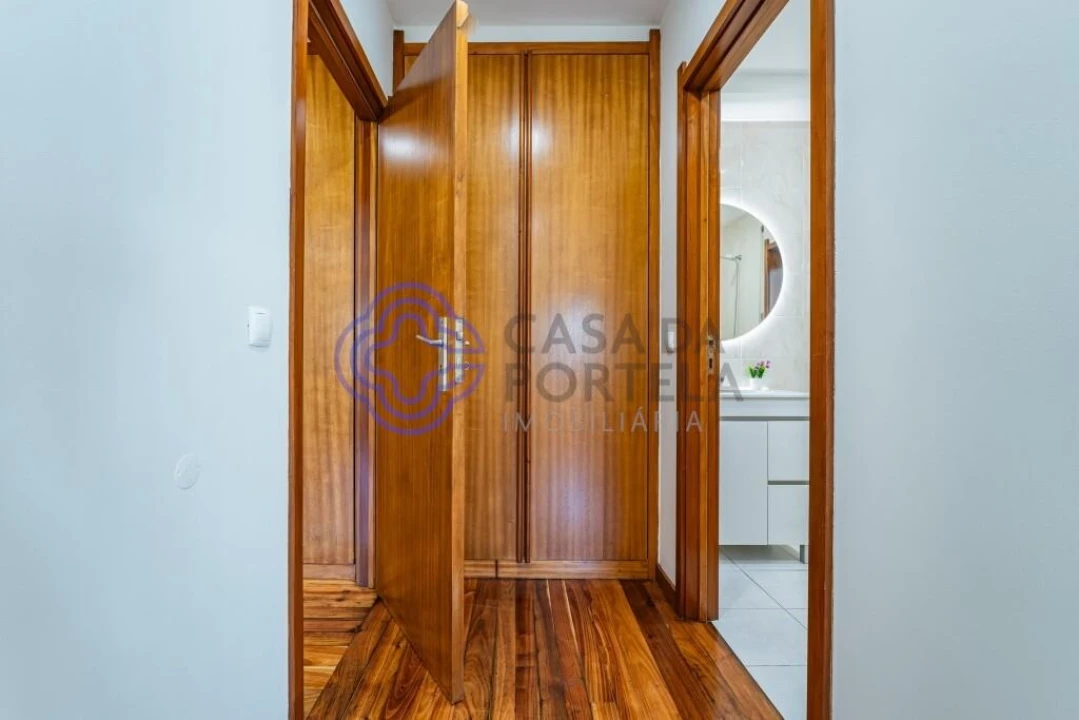 Apartamento T2 para Venda em Ramalde Foto 20