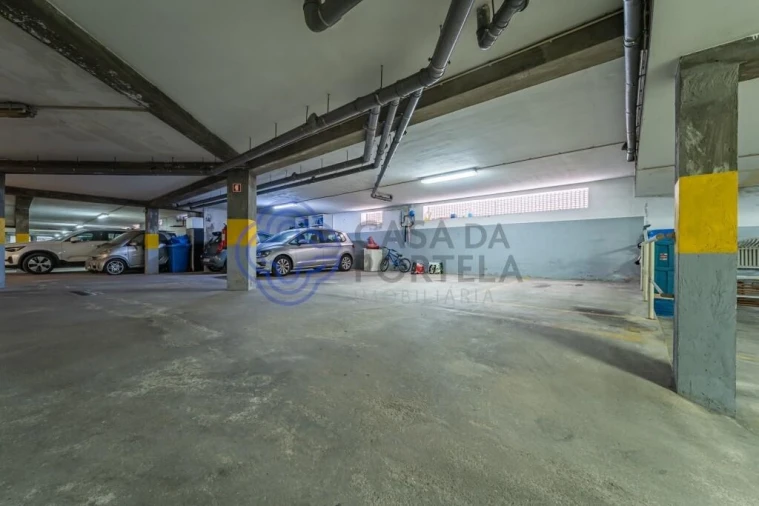 Apartamento T2 para Venda em Ramalde Foto 25