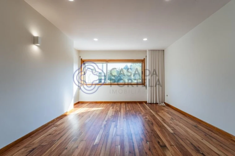 Apartamento T2 para Venda em Ramalde Foto 8