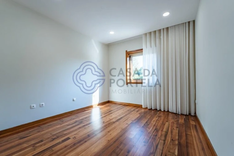 Apartamento T2 para Venda em Ramalde Foto 24