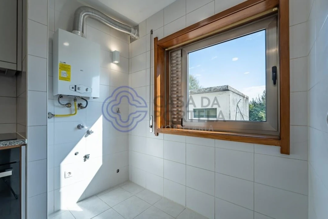 Apartamento T2 para Venda em Ramalde Foto 13