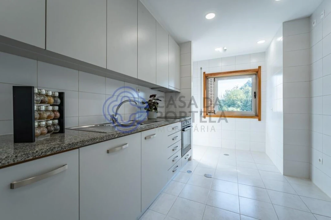 Apartamento T2 para Venda em Ramalde Foto 11
