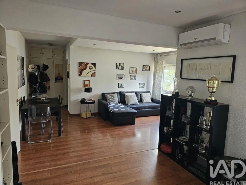 Apartamento T3 para Venda em Quarteira Foto 2