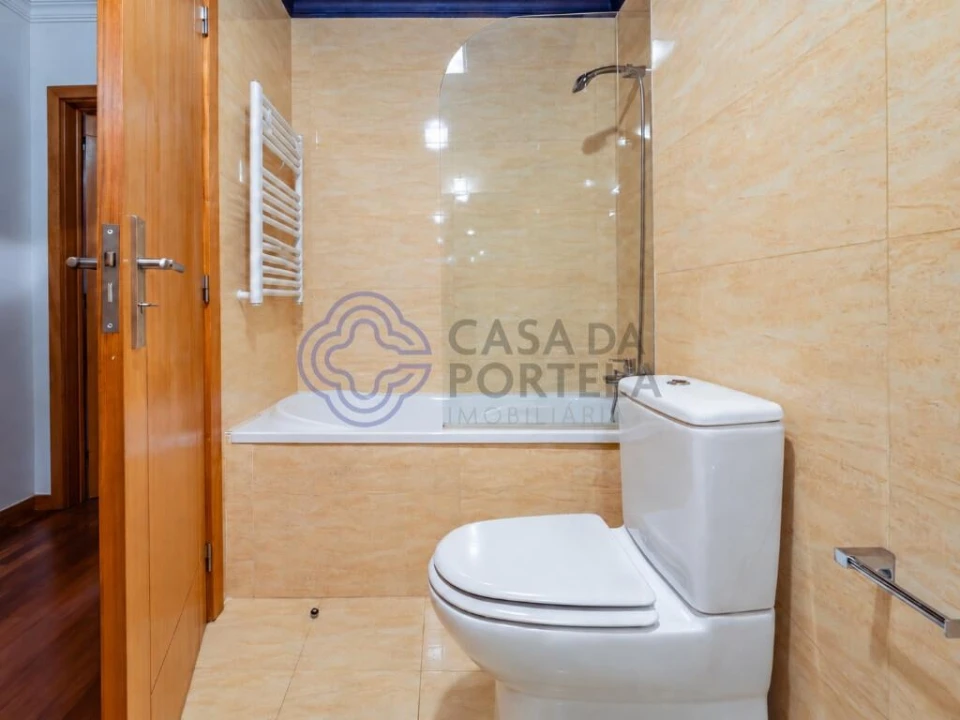 Apartamento T4 para Venda em Moreira Foto 26