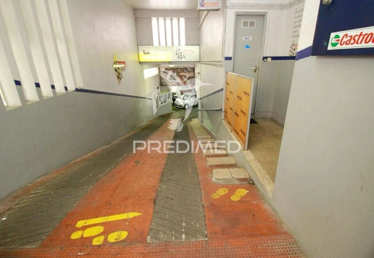 Armazém para Arrendamento em Venteira Foto 7
