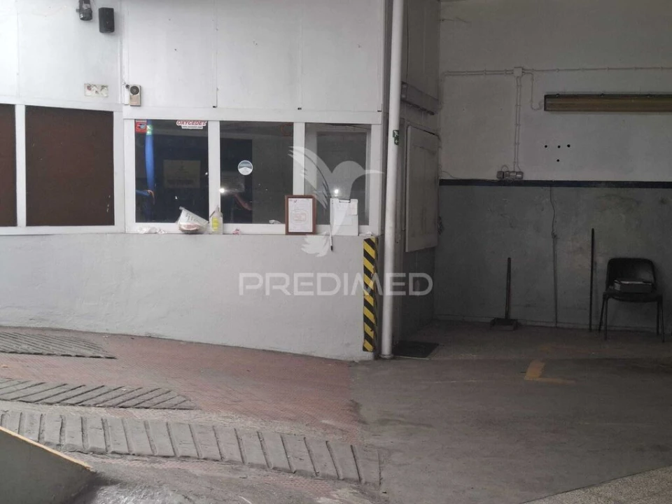 Armazém para Arrendamento em Venteira Foto 6