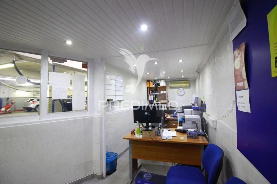Armazém para Arrendamento em Venteira Foto 5