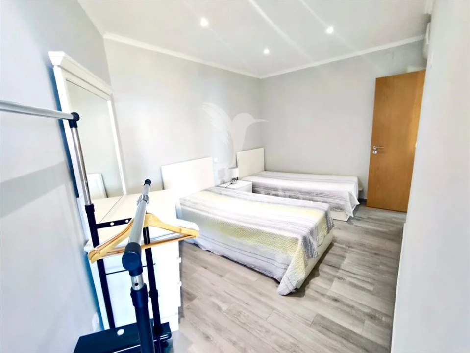 Apartamento T2 para Venda em Portimão Foto 16