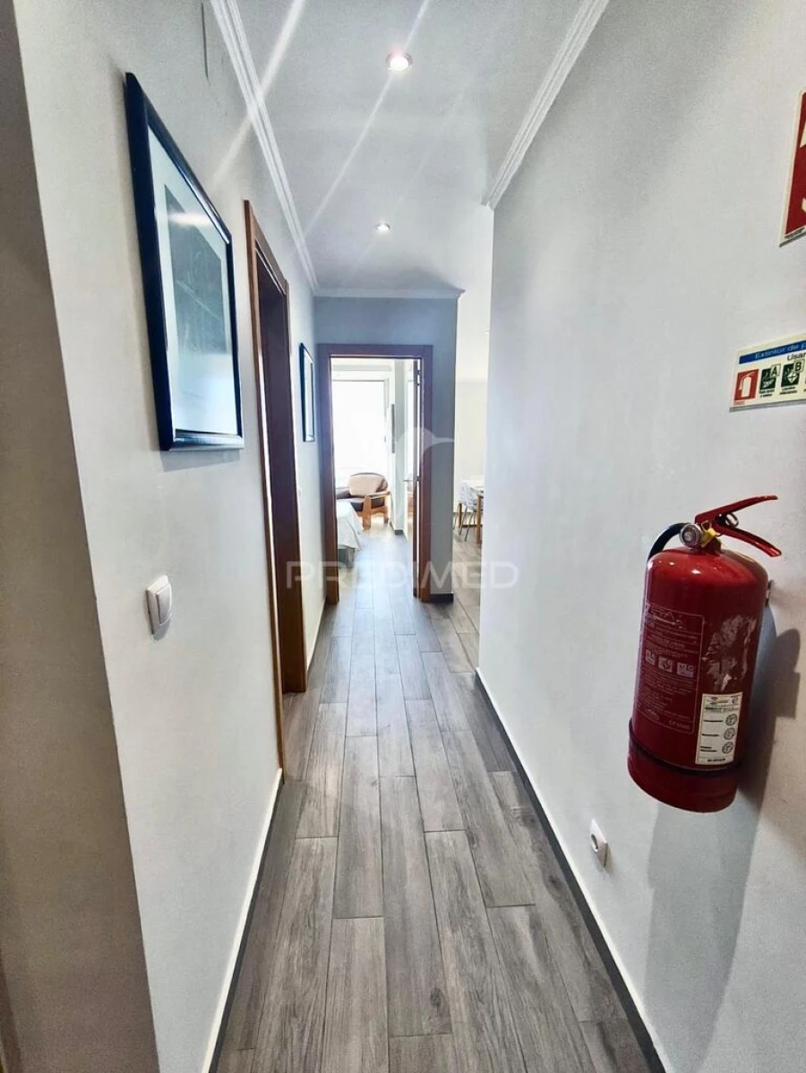 Apartamento T2 para Venda em Portimão Foto 12