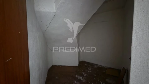 Loja para Venda em Ribeira de Nisa e Carreiras