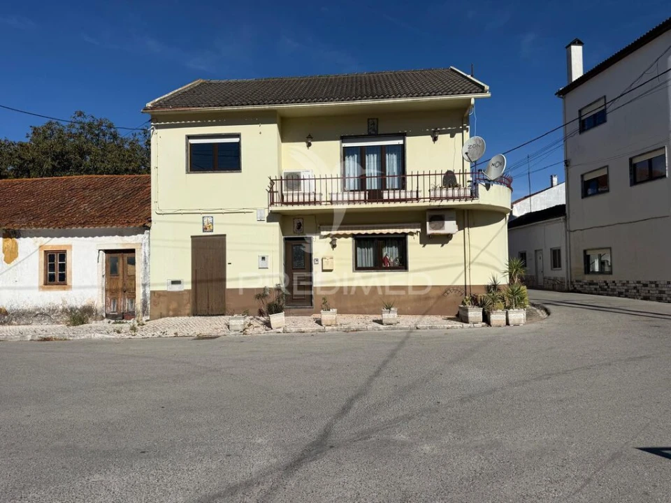 Moradia T3 para Venda em Minde Foto 3