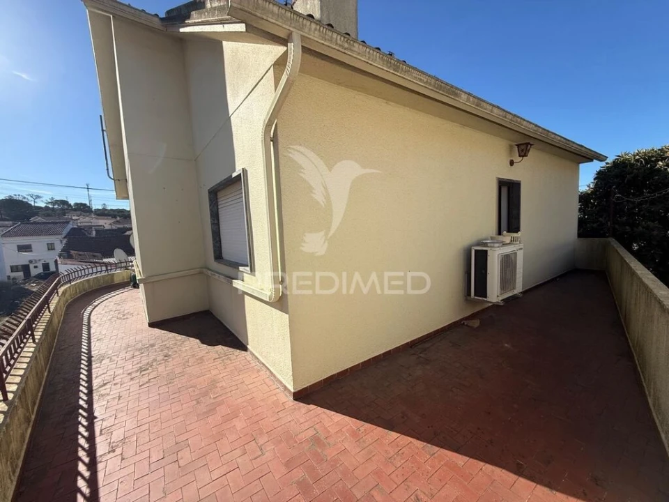 Moradia T3 para Venda em Minde Foto 5