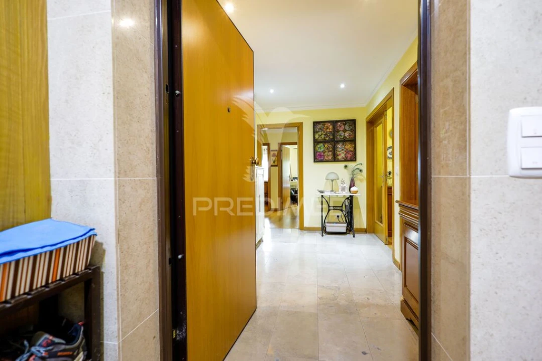 Apartamento T3 para Venda em Abrantes (São Vicente e São João) e Alferrarede Foto 1