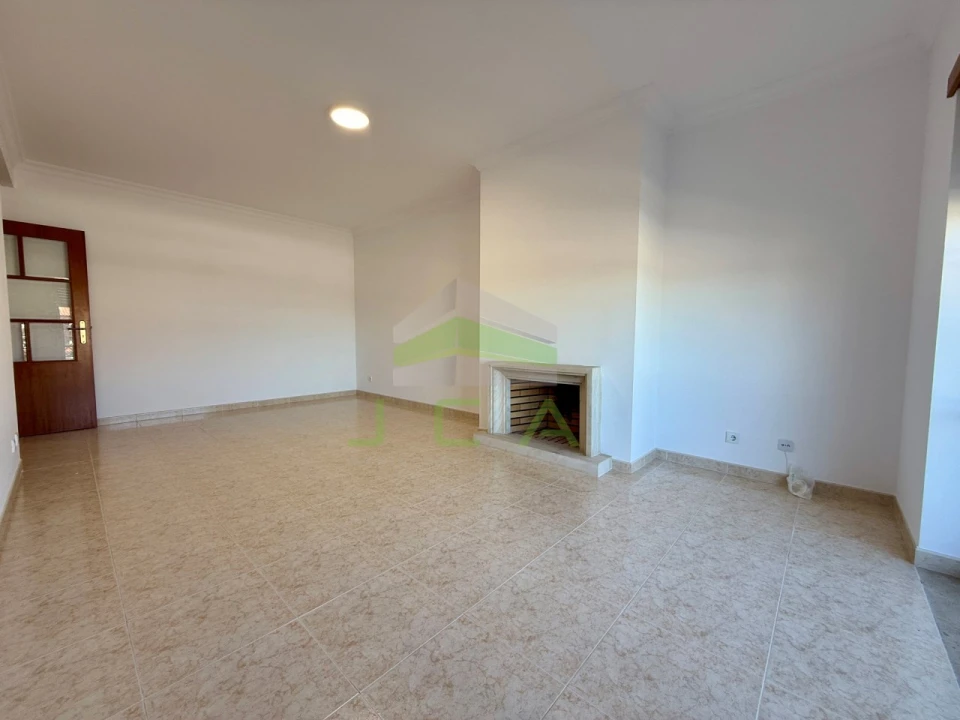 Apartamento T3 para Venda em Leiria, Pousos, Barreira e Cortes Foto 8