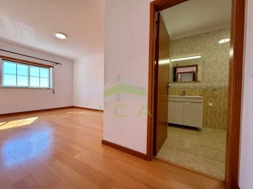 Apartamento T3 para Venda em Leiria, Pousos, Barreira e Cortes