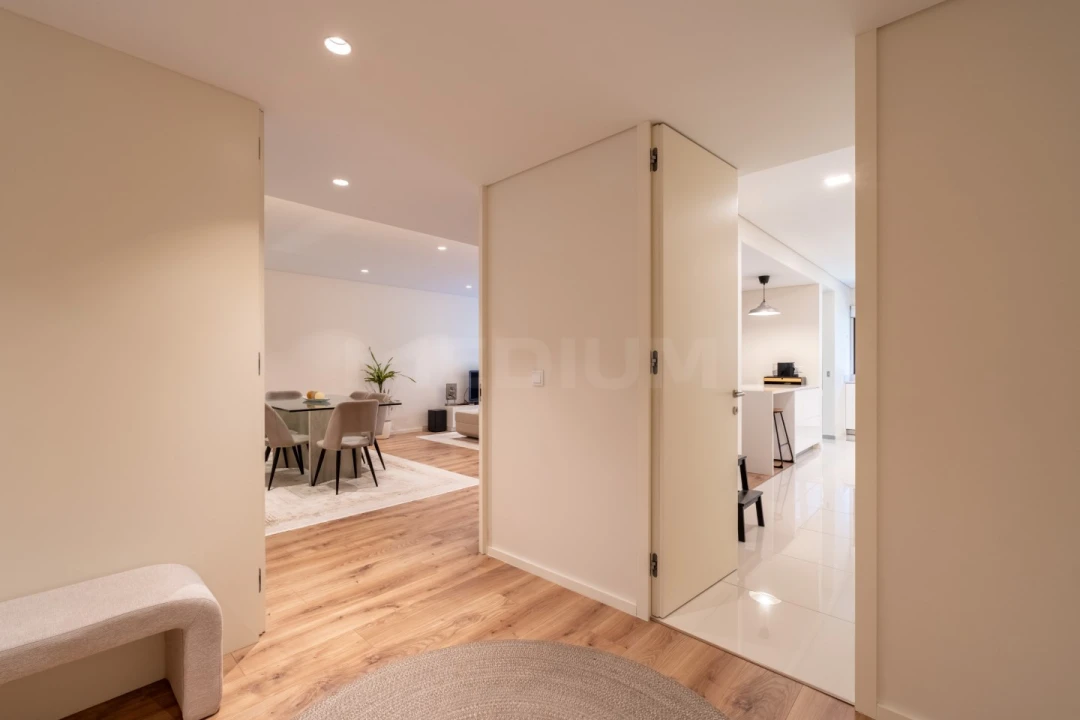Apartamento T2 para Venda em Cidade da Maia Foto 2