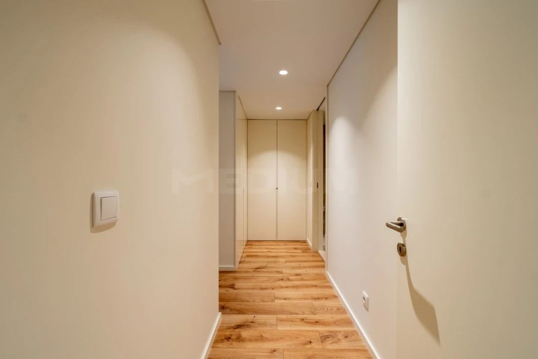 Apartamento T2 para Venda em Cidade da Maia Foto 19