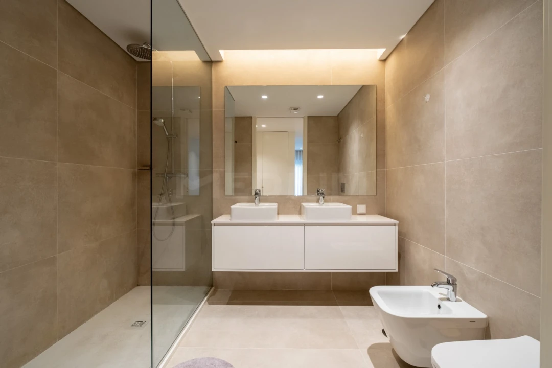 Apartamento T2 para Venda em Cidade da Maia Foto 21