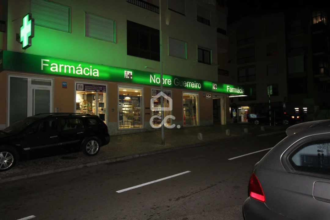 Apartamento T2 para Venda em Amora Foto 12