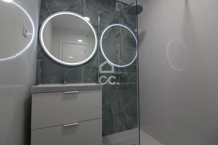 Apartamento T2 para Venda em Amora Foto 9