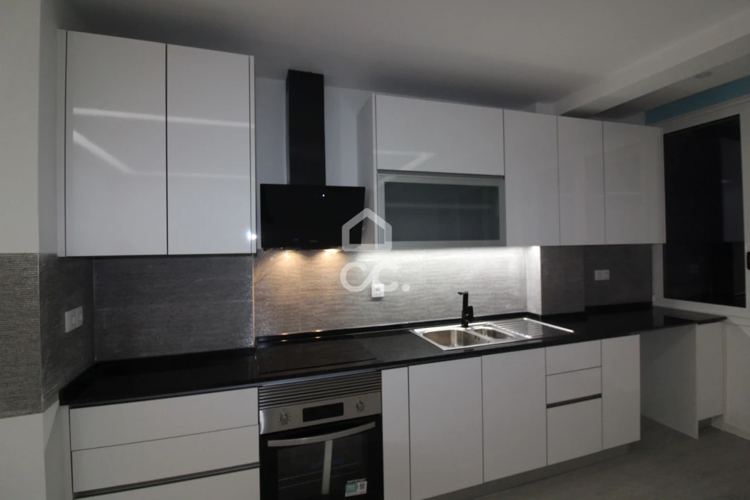 Apartamento T2 para Venda em Amora Foto 4