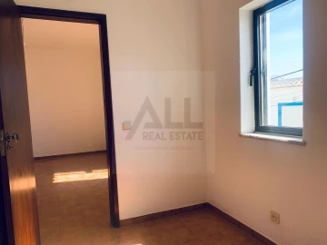 Moradia T4 para Venda em Lagos (São Sebastião e Santa Maria)