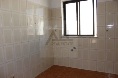 Moradia T4 para Venda em Lagos (São Sebastião e Santa Maria)