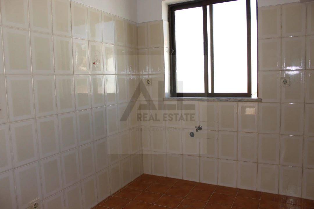 Moradia T4 para Venda em Lagos (São Sebastião e Santa Maria) Foto 13