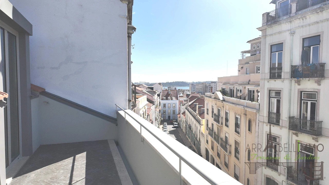 Apartamento T5 para Venda em Misericórdia Foto 2