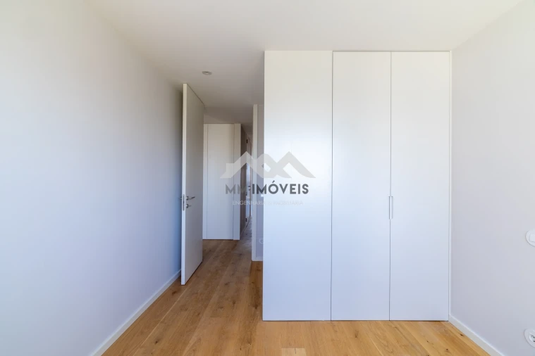 Apartamento T4 para Venda em Matosinhos e Leça da Palmeira Foto 32