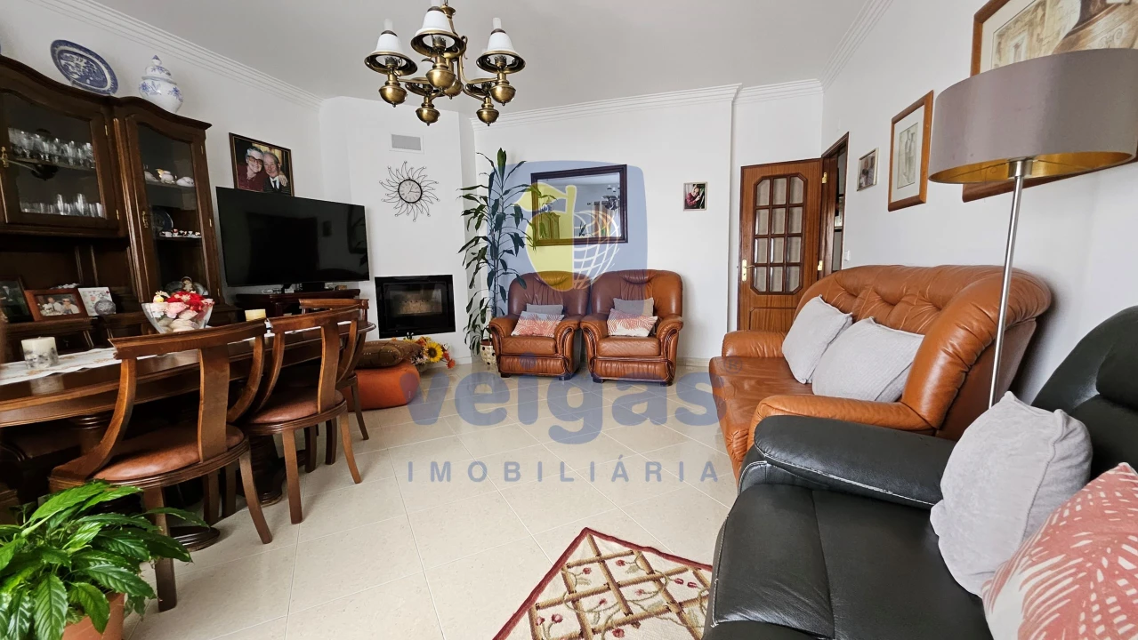 Apartamento T3 para Venda em Casal de Cambra Foto 3