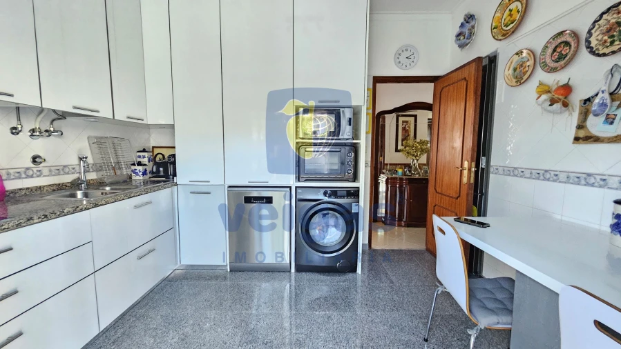 Apartamento T3 para Venda em Casal de Cambra Foto 19