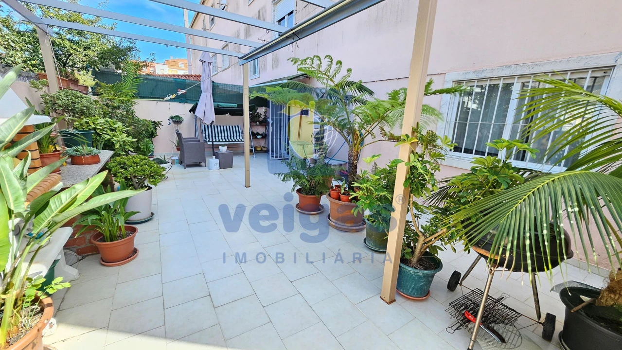 Apartamento T3 para Venda em Casal de Cambra Foto 24