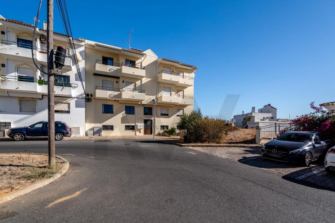 Apartamento T2 para Venda em Portimão Foto 24