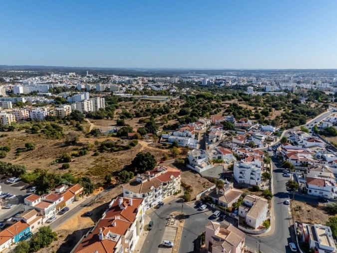 Apartamento T2 para Venda em Portimão Foto 32