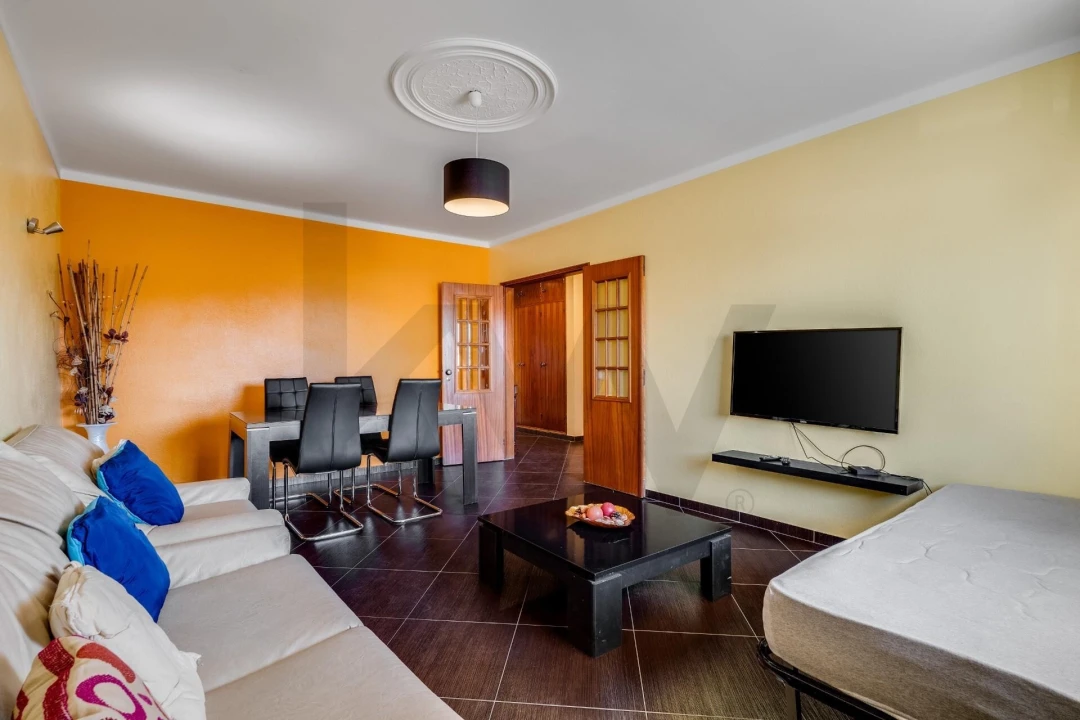Apartamento T2 para Venda em Portimão Foto 6