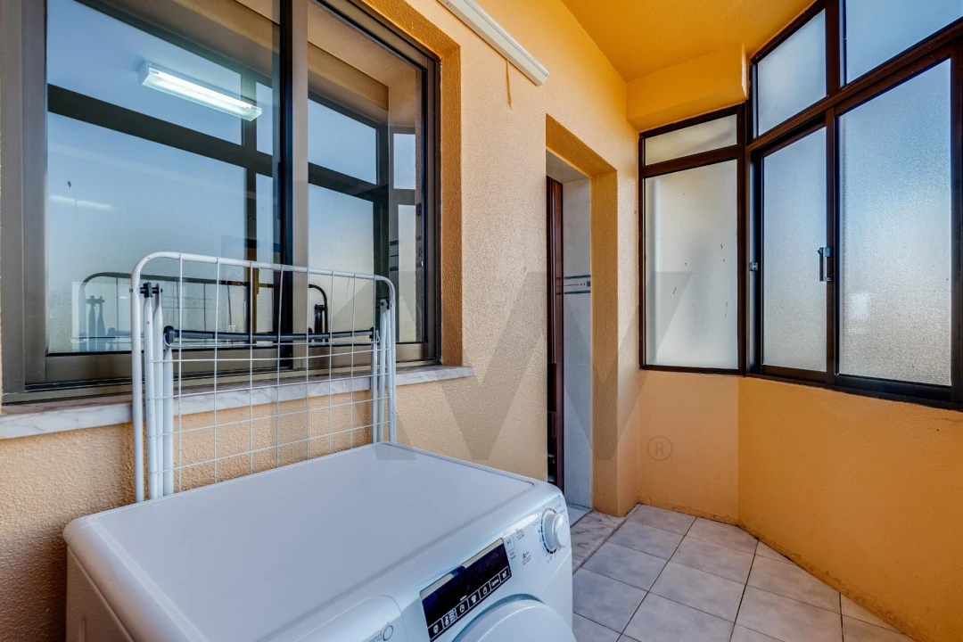 Apartamento T2 para Venda em Portimão Foto 10