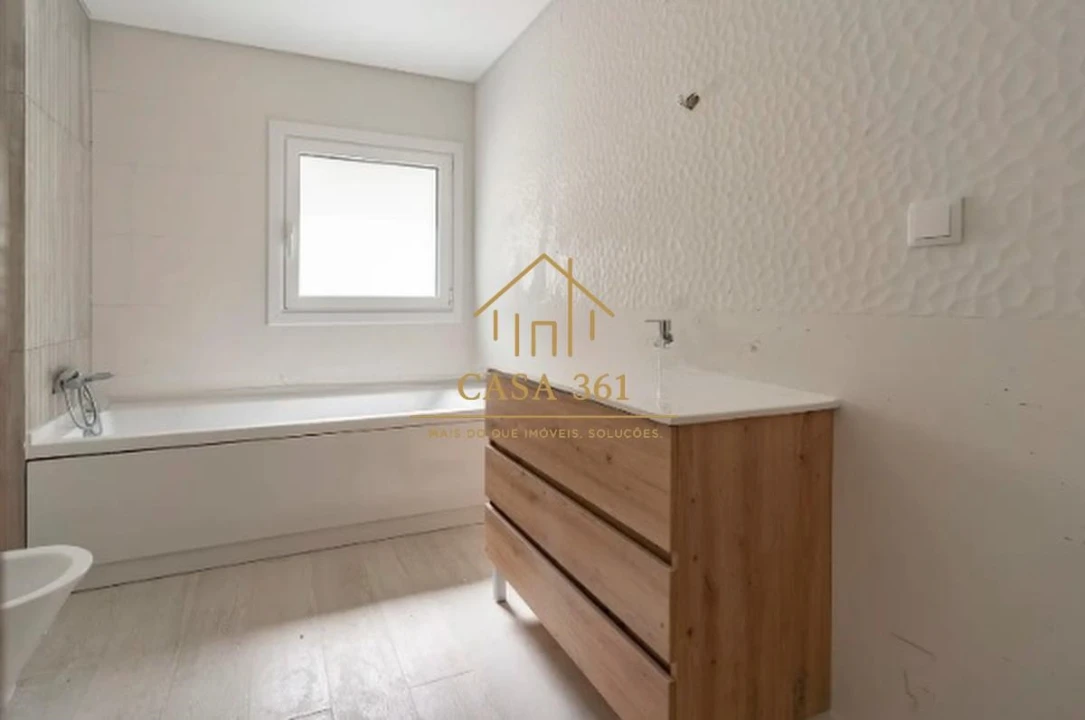 Apartamento T3 para Venda em Castanheira do Ribatejo e Cachoeiras Foto 9